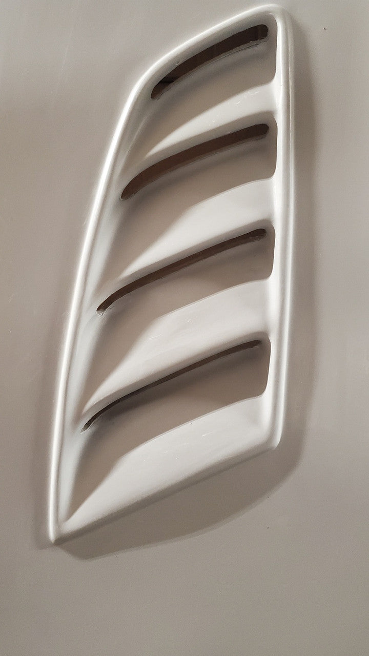 VeilSide 1990-1996 Nissan 300ZX Fairlady Z32 Non Turbo Wide Body Model Vented FRP Hood (FRP)