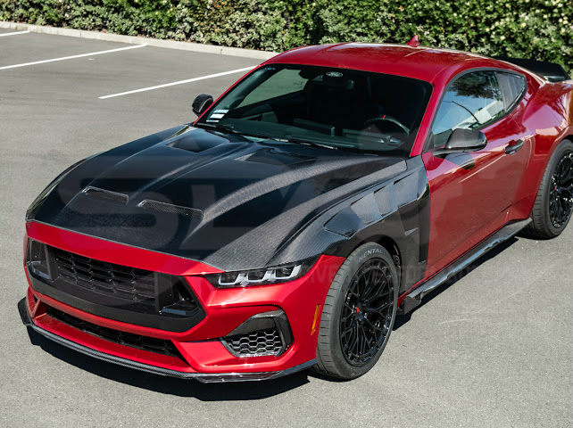 2024-UP FORD MUSTANG S650 | S550 SUPER SNAKE STYLE CARBON FIBER FRONT VENTED HOOD