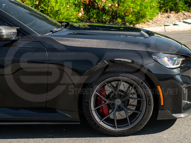 2023-Up BMW G87 M2 | V Style CARBON FIBER Front Vented Heat Extraction Hood