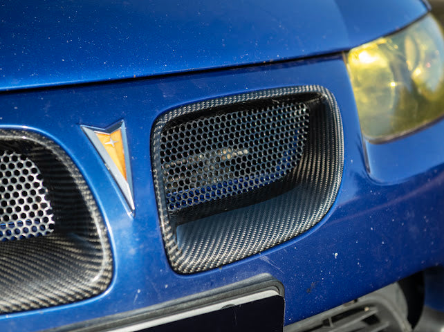 2004-2006 Pontiac GTO | CARBON FIBER Front Bumper Grille Inserts Replacement (PAIR)
