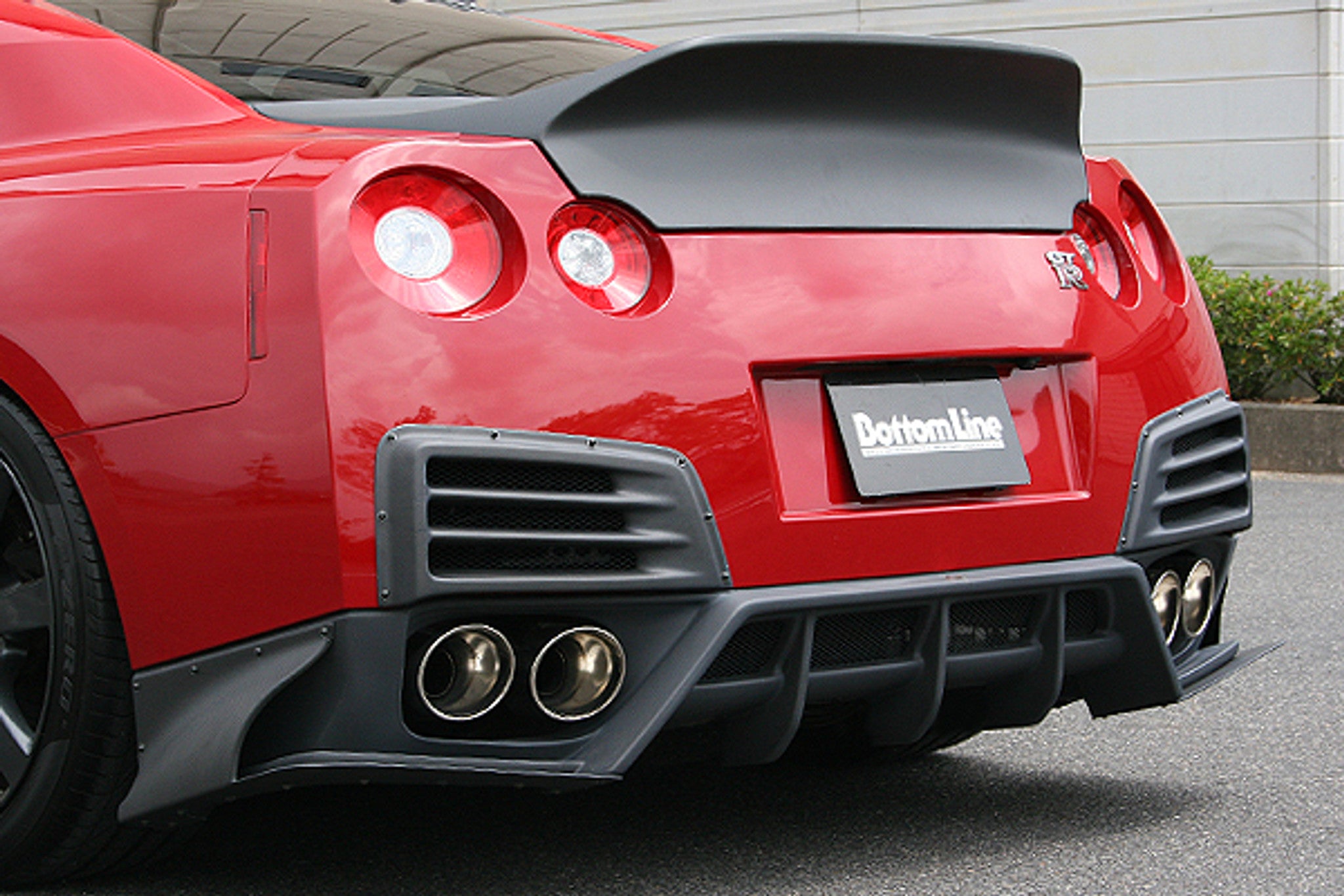 Charge Speed 2007-2016 Nissan GTR FRP Rear Bumper duct Cowl