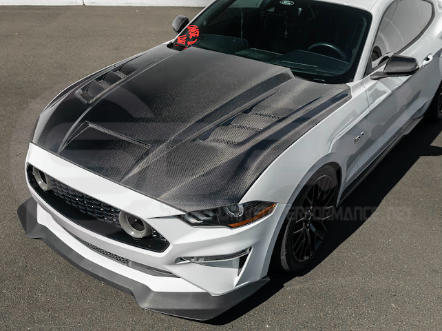 2018-2023 FORD MUSTANG S550 | TERMINATOR STYLE CARBON FIBER FRONT AIR VENTED HOOD