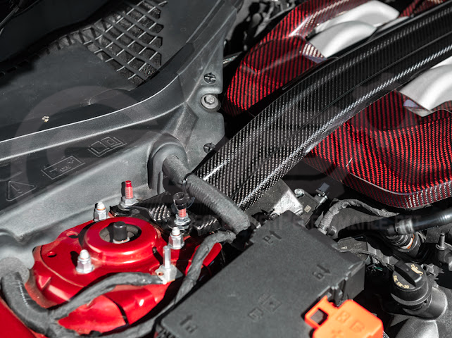 2024-Up Ford Mustang S650 | S650 Dark Horse Style CARBON FIBER Engine Strut Brace Balance Tower Bar