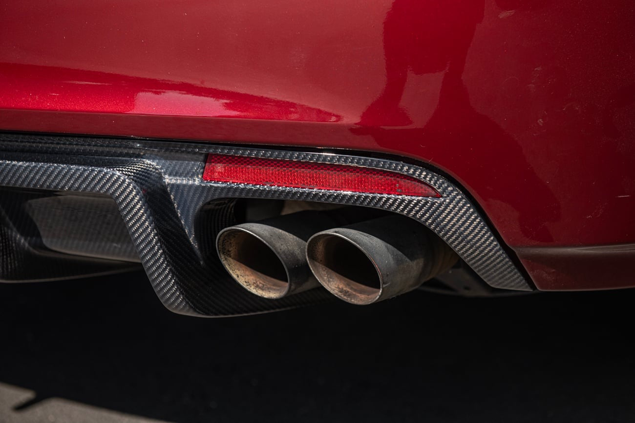 *IMPERFECTION / DISCOUNTED* 2008-2009 PONTIAC G8 CARBON FIBER GXP STYLE REAR DIFFUSER
