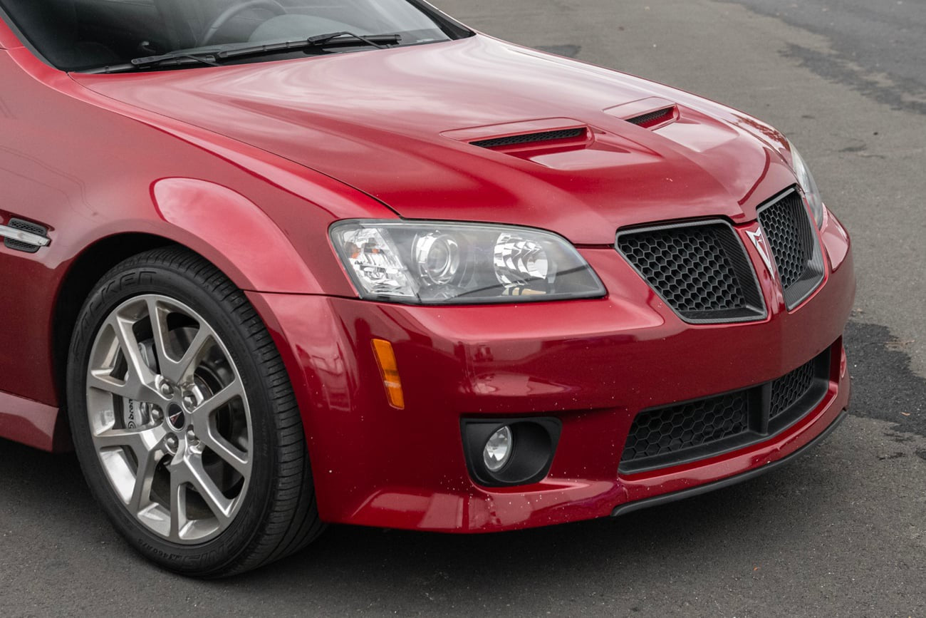 2008-09 PONTIAC G8 CARBON FIBER FRONT GRILLE TRIM SURROUNDING INSERT