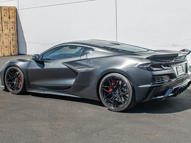 2023+ CORVETTE C8 E-RAY / Z06 | CARBON FIBER SIDE FENDER VENT DOOR TRIM REPLACEMENT PAIR