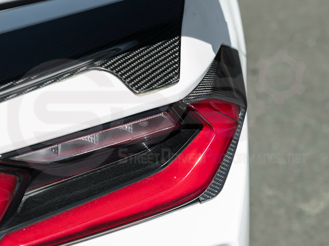 2020-Up Chevrolet Corvette C8 | Dry Carbon Fiber Rear Tail Light Side Trim Bezel Cover Pair