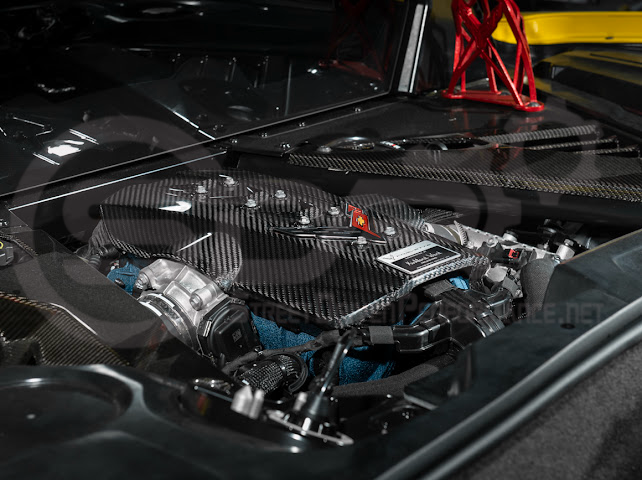 2025-Up Chevy Corvette C8 ZR1 | Dry Carbon Fiber Rear Engine Cover One-Piece