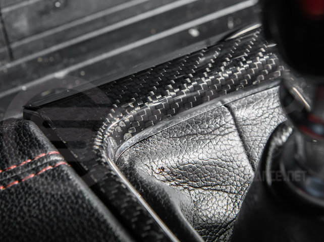 2015-2023 FORD MUSTANG S550 | CARBON FIBER CENTER GEAR SHIFT PANEL TRIM COVER