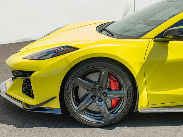 2023+ CHEVROLET CORVETTE C8 Z06 & E-RAY | CARBON FLASH XL EXTENDED FRONT SPLASH GUARD