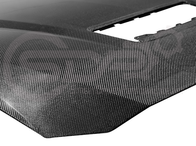 *IMPERFECTION / DISCOUNTED* 2024-Up Ford Mustang S650 | Factory Style CARBON FIBER Front Hood (NO VENT)