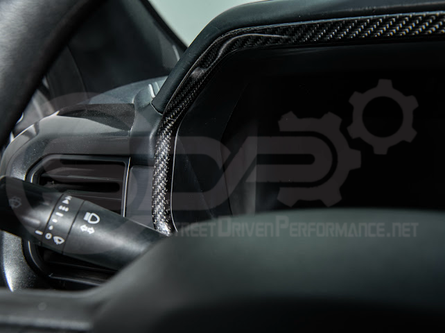 2021-UP FORD F-150 | FACTORY STYLE CARBON FIBER REAR AIR VENT & POWER OUTLET FACEPLATE COVER