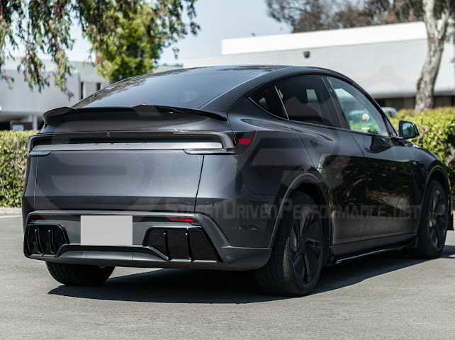2025-Up Tesla Model Y | Fast Style Glossy Black Rear Bumper Finned Diffuser
