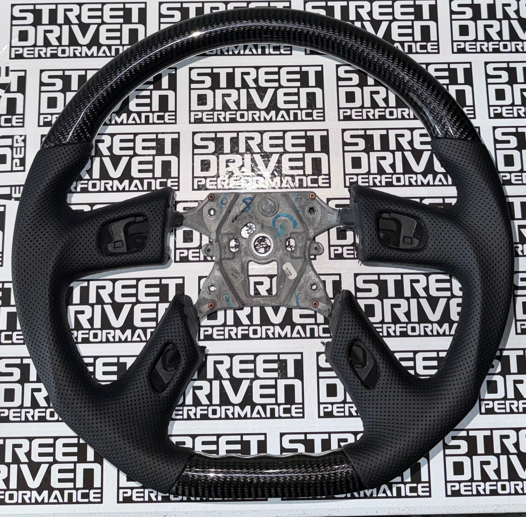 2003 - 2008 TBSS Trailblazer, Chevrolet Silverado / GMC Sierra (1500, 2500, & 3500) & H2 Hummer - Carbon Fiber / Leather Steering Wheels (IN STOCK READY TO SHIP)
