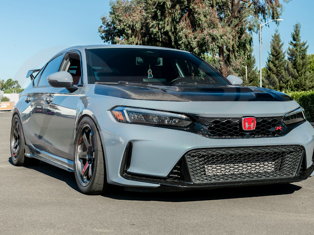 2023-UP HONDA CIVIC FL5 TYPE-R | JDM VARIS STYLE CARBON FIBER FRONT VENTED HOOD