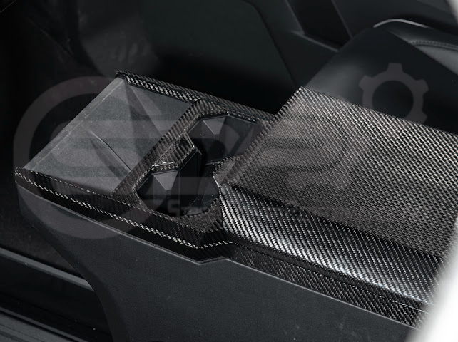 2024-Up Tesla Cybertruck | Interior DRY Carbon Fiber Armrest Trim Cover (Copy)