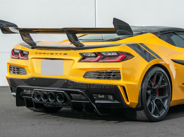 2023-UP CORVETTE C8 Z06 | GLOSSY BLACK REAR BUMPER FINNED DIFFUSER