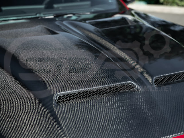 2024-UP FORD MUSTANG S650 | S550 SUPER SNAKE STYLE CARBON FIBER FRONT VENTED HOOD