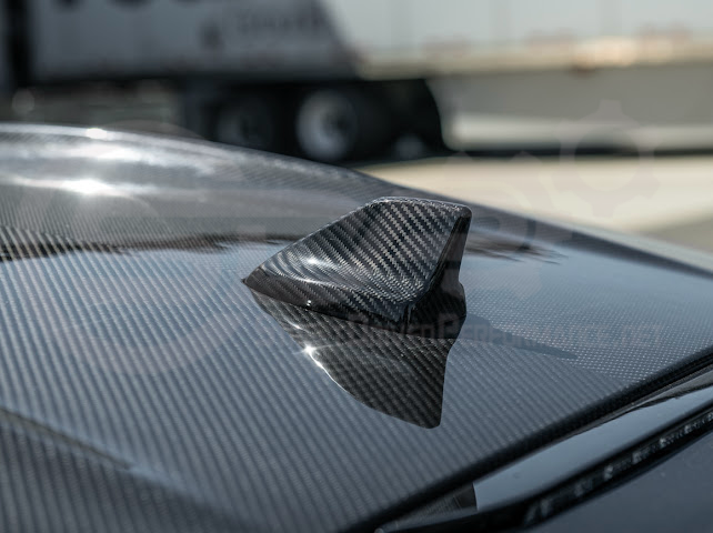 2024-Up Ford Mustang S650 | Carbon Fiber Tape-On Roof Shark Fin Antenna Cover
