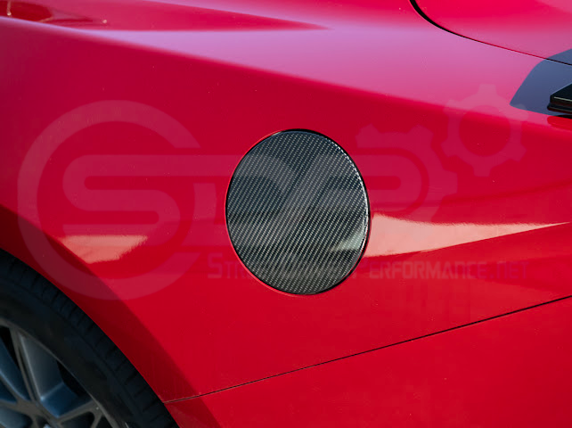 2024-UP FORD MUSTANG S650 | FACTORY STYLE DRY CARBON FIBER SIDE FENDER FUEL TANK GAS LID COVER