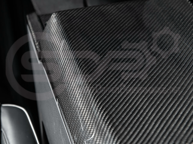 2024-Up Tesla Cybertruck | Interior DRY Carbon Fiber Armrest Trim Cover (Copy)