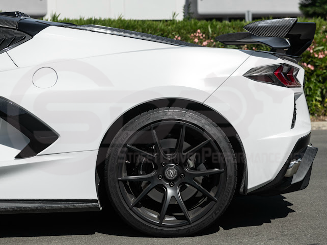 2020-Up Chevrolet Corvette C8 | Dry Carbon Fiber Rear Tail Light Side Trim Bezel Cover Pair