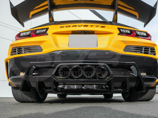 2023-UP CORVETTE C8 Z06 | GLOSSY BLACK REAR BUMPER FINNED DIFFUSER