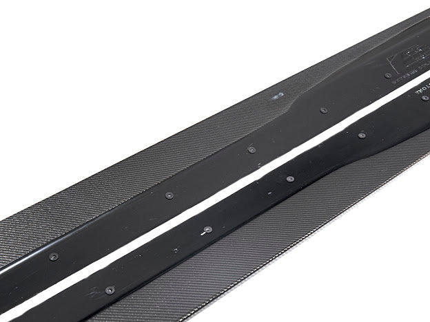 2008-09 PONTIAC G8 CARBON FIBER FRONT SPLITTER & SIDE SKIRTS GROUND EFFECTS