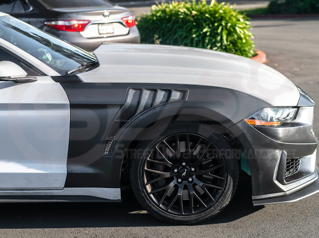 2018-2023 FORD MUSTANG GT500 KR STYLE FRONT SIDE VENTED FENDERS PAIR