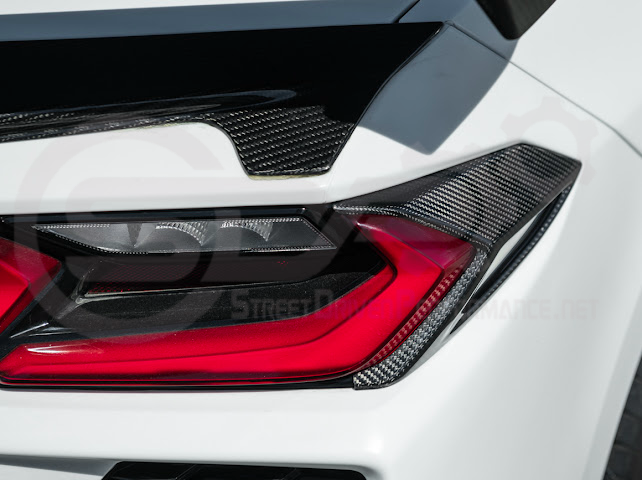 2020-Up Chevrolet Corvette C8 | Dry Carbon Fiber Rear Tail Light Side Trim Bezel Cover Pair