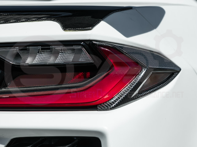 2020-Up Chevrolet Corvette C8 | Dry Carbon Fiber Rear Tail Light Side Trim Bezel Cover Pair
