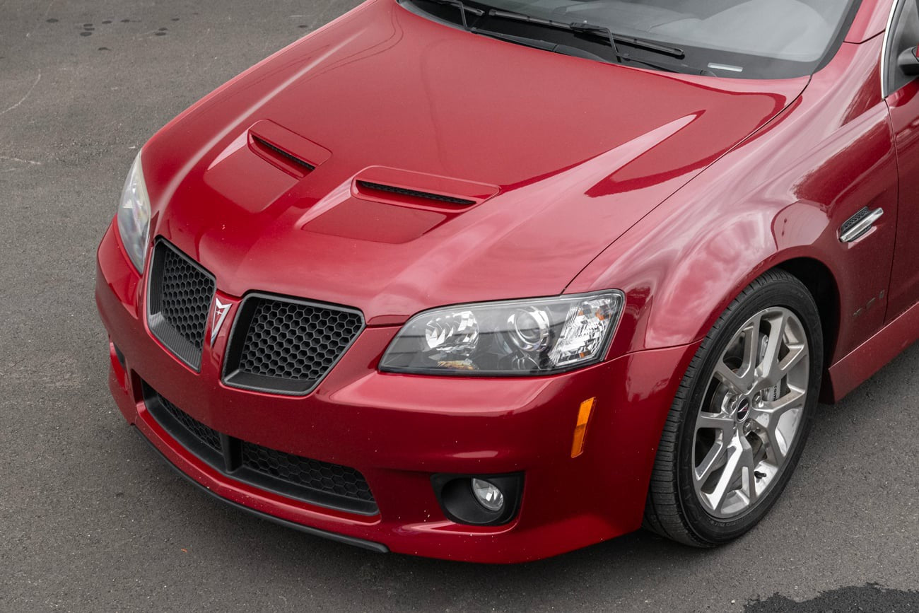 2008-09 PONTIAC G8 CARBON FIBER FRONT GRILLE TRIM SURROUNDING INSERT