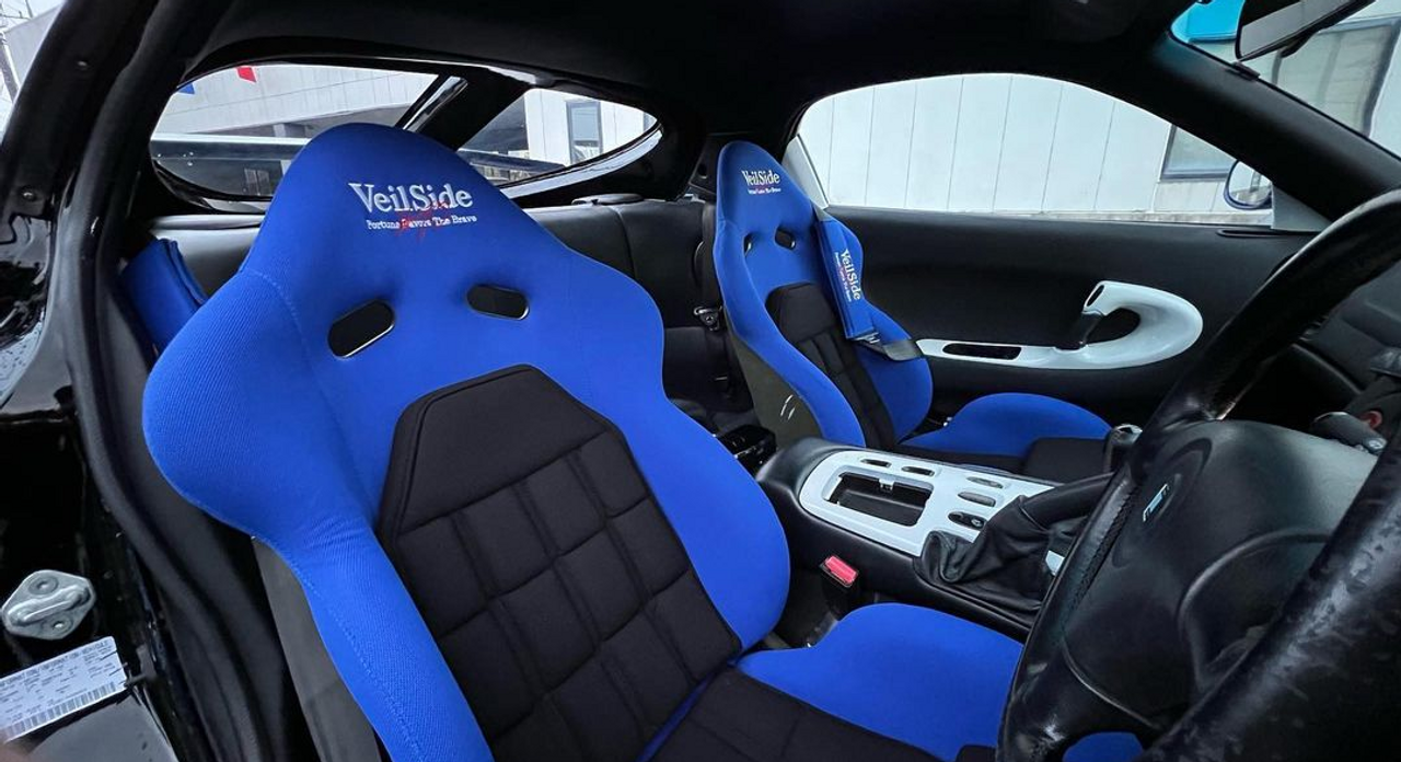 VeilSide VS D-1R Reclining Seat Kevlar Black Center/ Blue