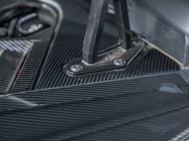 2020+ CHEVROLET CORVETTE C8 COUPE | CARBON FIBER ENGINE BAY CORNER VENT COVER
