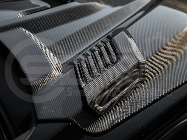 2022-UP TOYOTA TUNDRA | SDP CARBON FIBER FRONT VENTED HOOD WITH SIDE VENTS