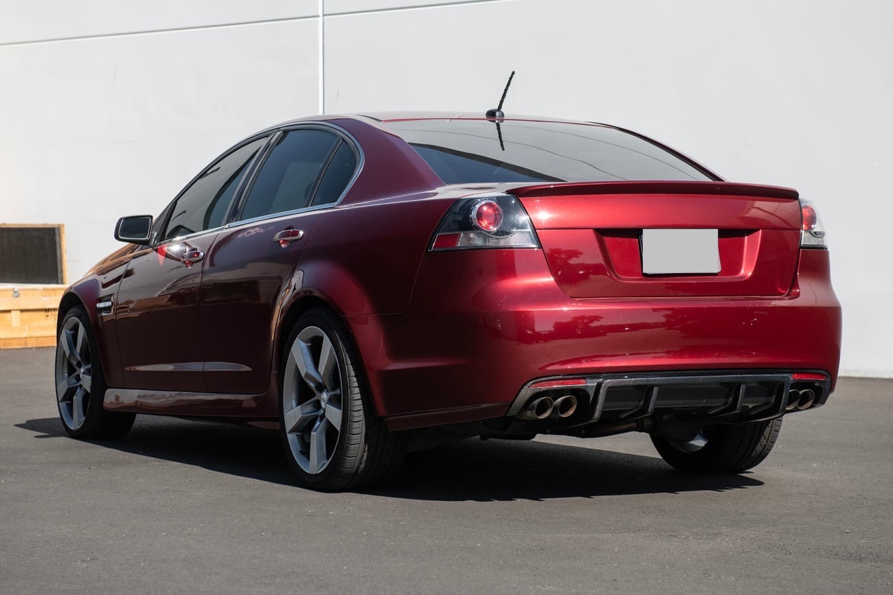 *IMPERFECTION / DISCOUNTED* 2008-2009 PONTIAC G8 CARBON FIBER GXP STYLE REAR DIFFUSER