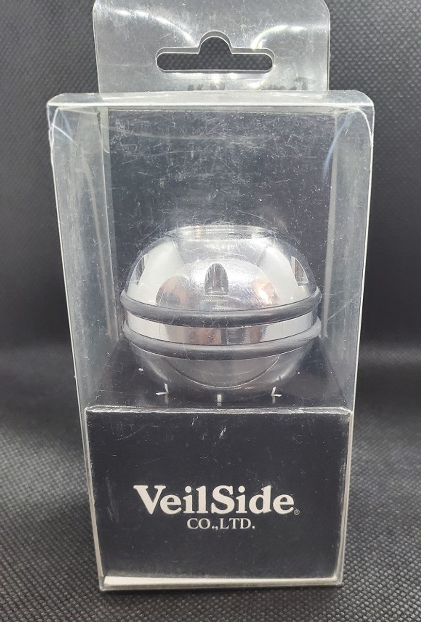 VeilSide Universal Mazda 3, 6, Miata, RX7 & RX8, Nissan S13, S14, S15, Z33, Z34, Celica, MR2 & MRS Shift Knob Type R II With Black O-Ring..Material: T6061 Aluminum..Size: 2.5"/ 6.35cm tall..Made in Japan