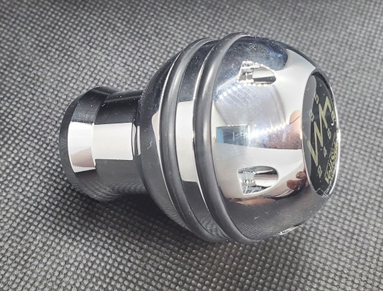 VeilSide Universal Mazda 3, 6, Miata, RX7 & RX8, Nissan S13, S14, S15, Z33, Z34, Celica, MR2 & MRS Shift Knob Type R II With Black O-Ring..Material: T6061 Aluminum..Size: 2.5"/ 6.35cm tall..Made in Japan