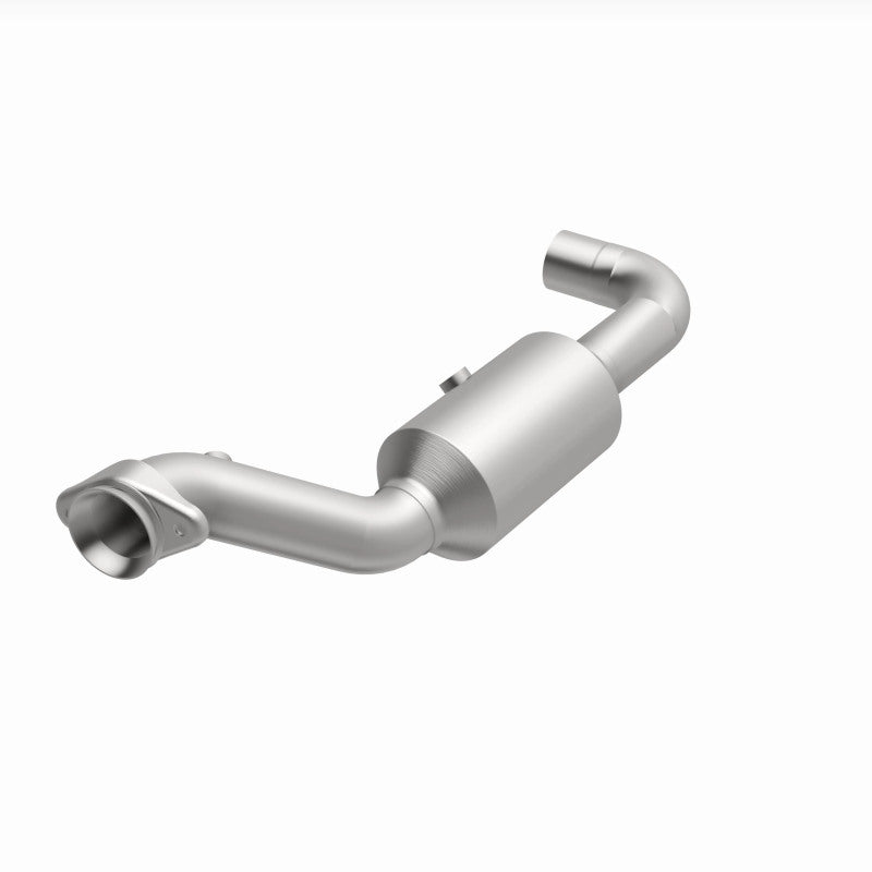 MagnaFlow catalytic converter for Ford Expedition 2018-2021 3.5L, underbody direct fit replacement with metal construction.