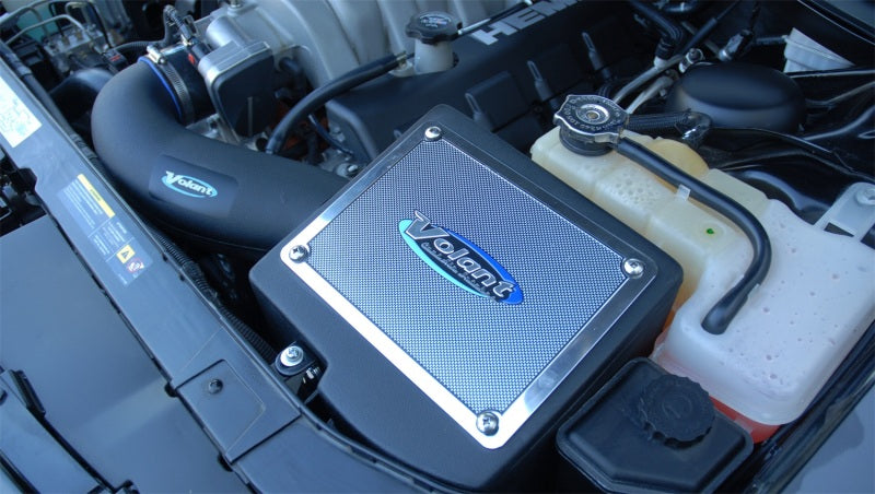 Volant cold air intake system for Dodge Magnum, Charger, 300 SRT8 6.1 V8, featuring Pro5 closed box design, shown in image.