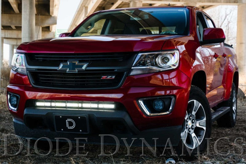 Diode Dynamics 15-Pres Colorado/Canyon SS30 Stealth Lightbar Kit with amber and combo lights mounted on vehicle front.