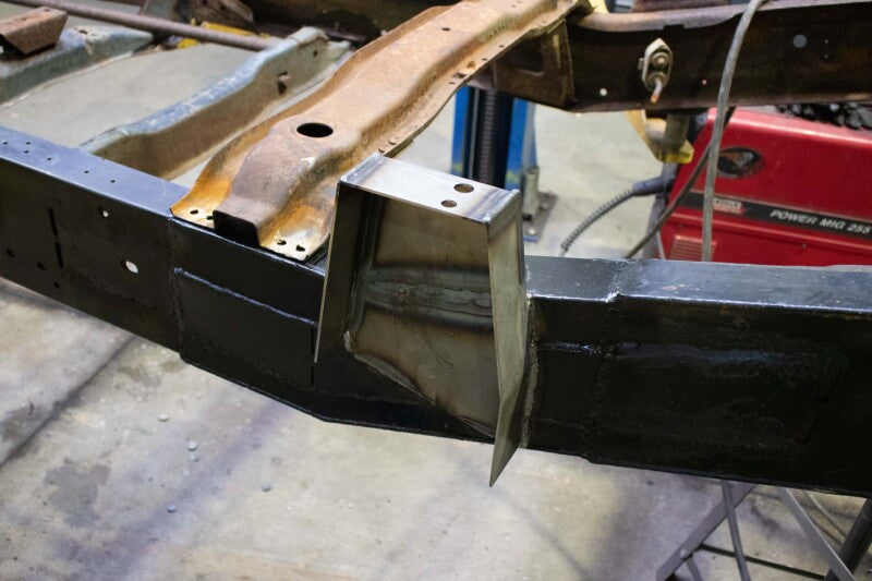 Rust Buster 97-03 Ford F150 Front Bed Mount - Right Side