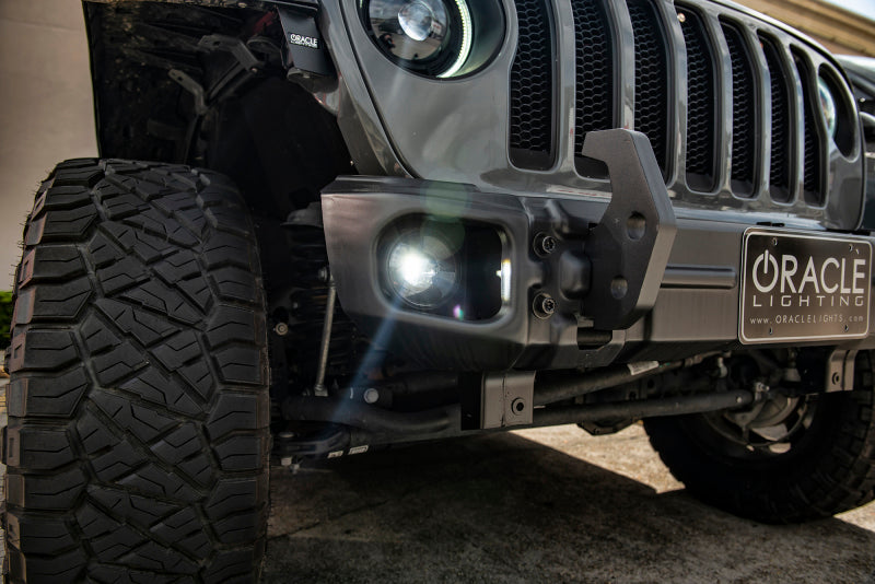 Oracle Lighting Jeep Wrangler JL/Gladiator JT high performance LED fog lights, no halo, featuring sleek design and bright illumination.