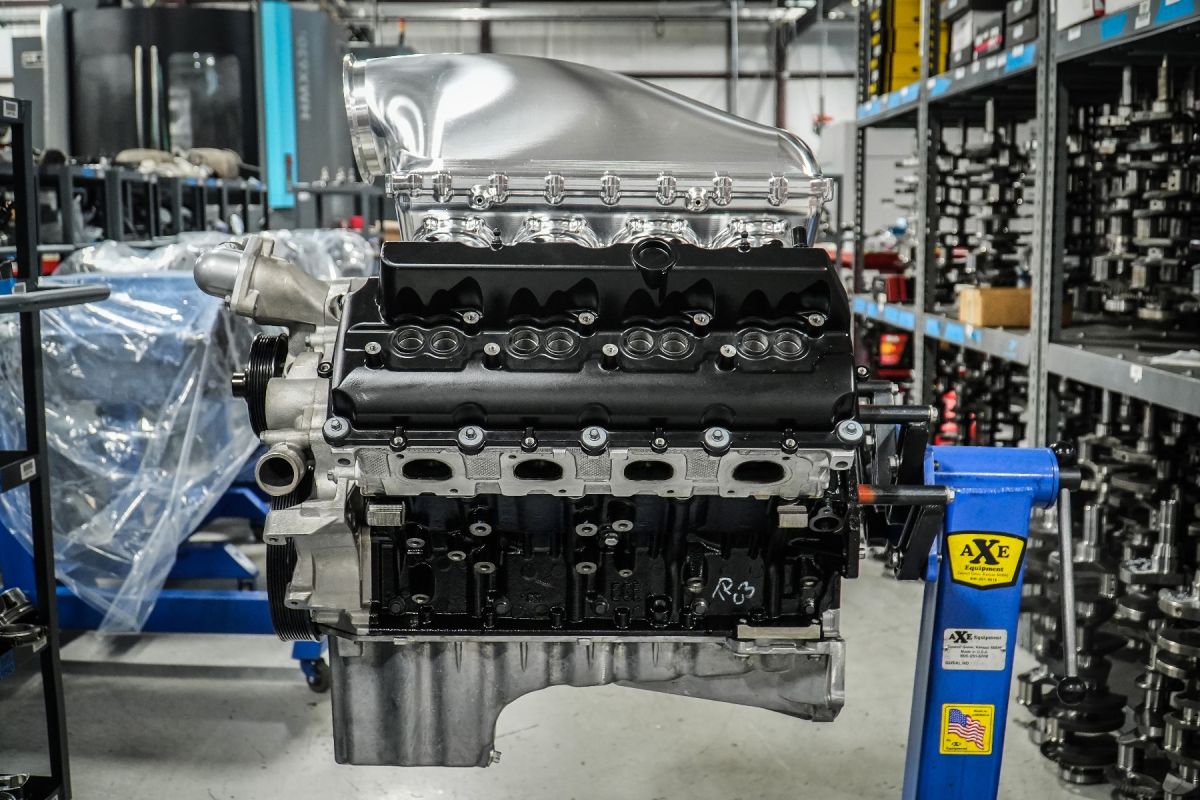 GEN III HEMI 6.2/6.4 LME RACING 2400HP BILLET INTAKE - NATURAL FINISH