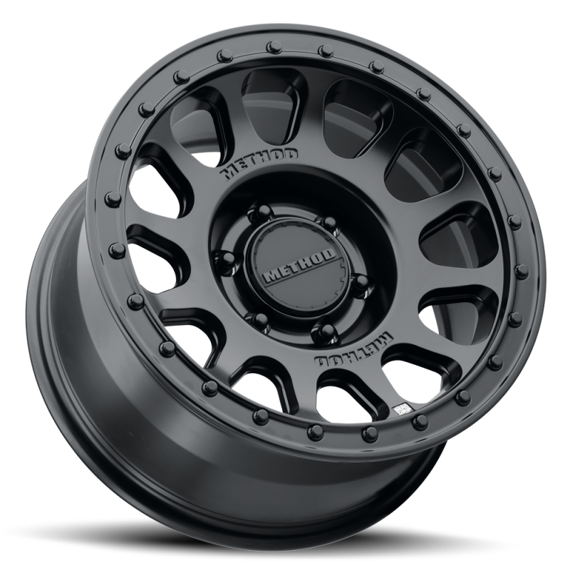 Black Method MR709 HD Bead Grip cast wheel with 20x9 inch size, ET12 offset, 8x6.5 bolt pattern, and 121.3mm bore.