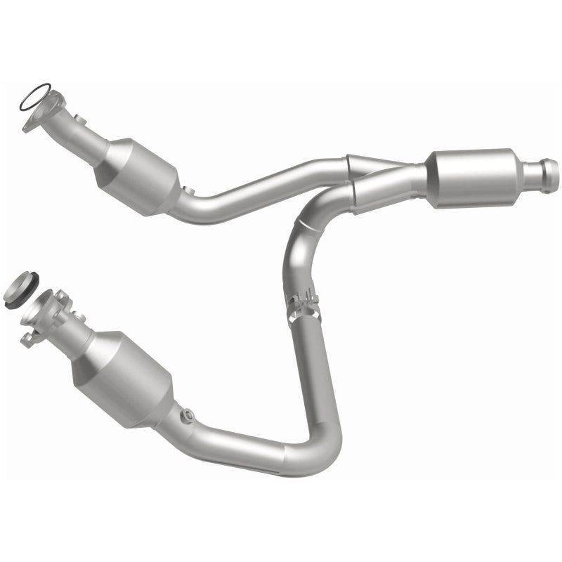 MagnaFlow 14-15 Chevrolet Silverado 1500 Underbody 4.3L / 5.3L Direct-Fit Catalytic Converter