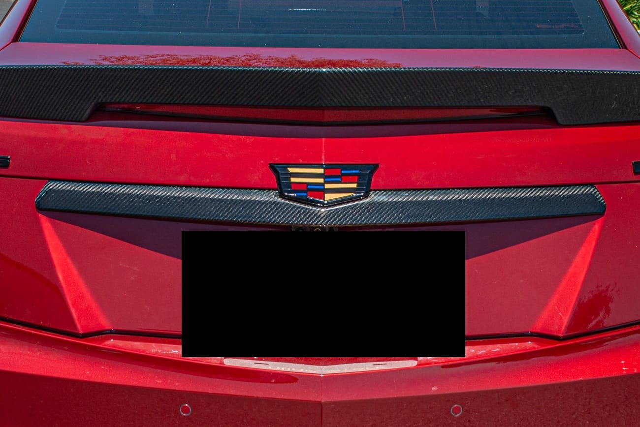 2016-19 CADILLAC CTS-V V3 CARBON FIBER REAR TRUNK DECKLID CENTER APPLIQUE TRUNK INSERT