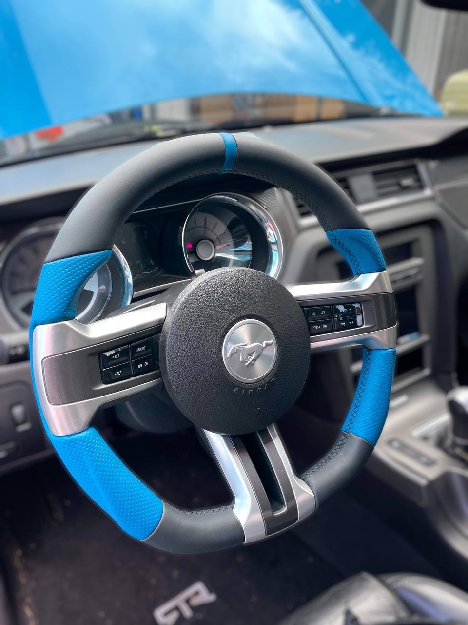 2010 - 2014 Ford Mustang S197 - Custom Carbon Fiber Steering Wheel with options