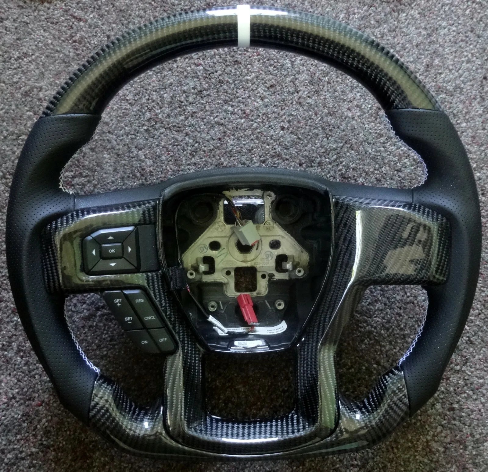 2015 - 2020 Ford F-150 & Gen 2 Raptor - Custom Carbon Fiber Steering Wheel with options