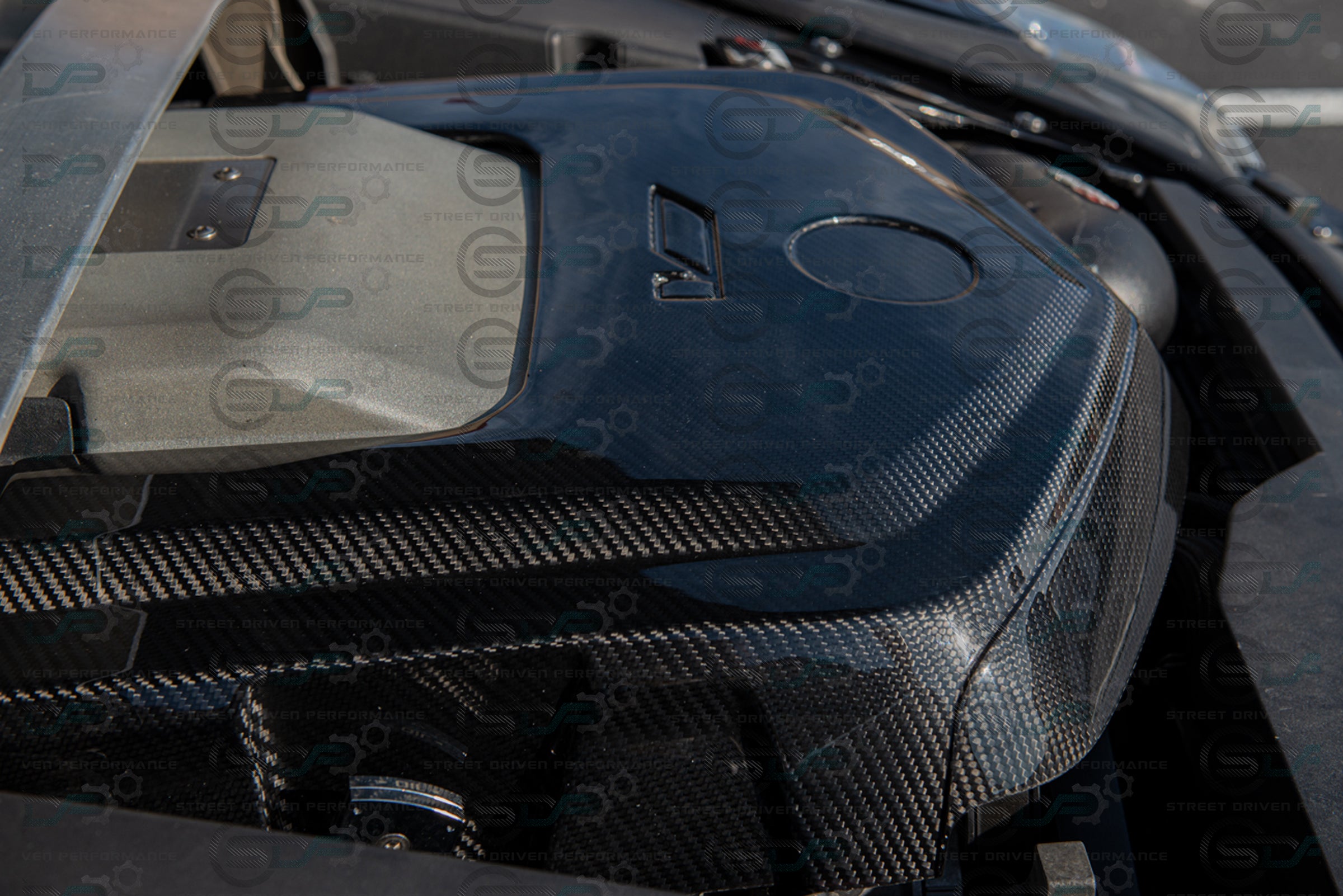 2009-2015 Cadillac CTS-V V2 - Carbon Fiber Engine Cover for Chevrolet LSx LSA Supercharged engines using a CTS-V Lid
